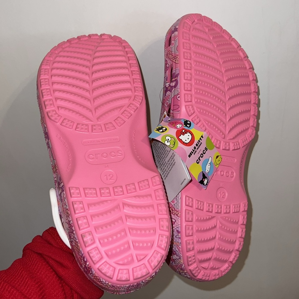 Hello Kitty crocs - Picture 6 of 7